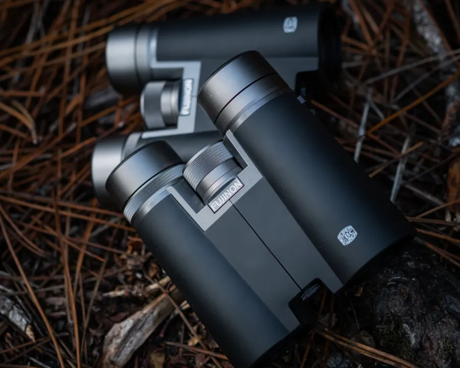 bright gold purse with chain