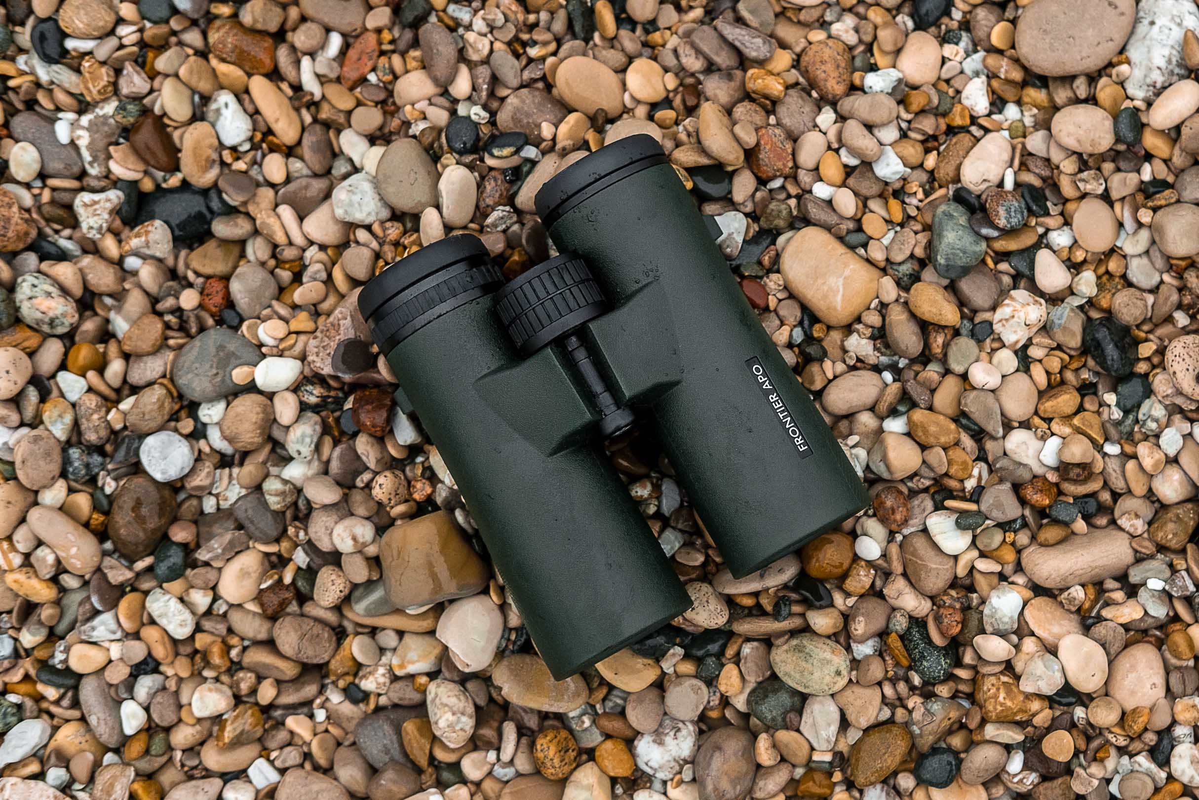 ống nhòm góc rộng 7.1 độ hawke frontier apo 10x42 của anh